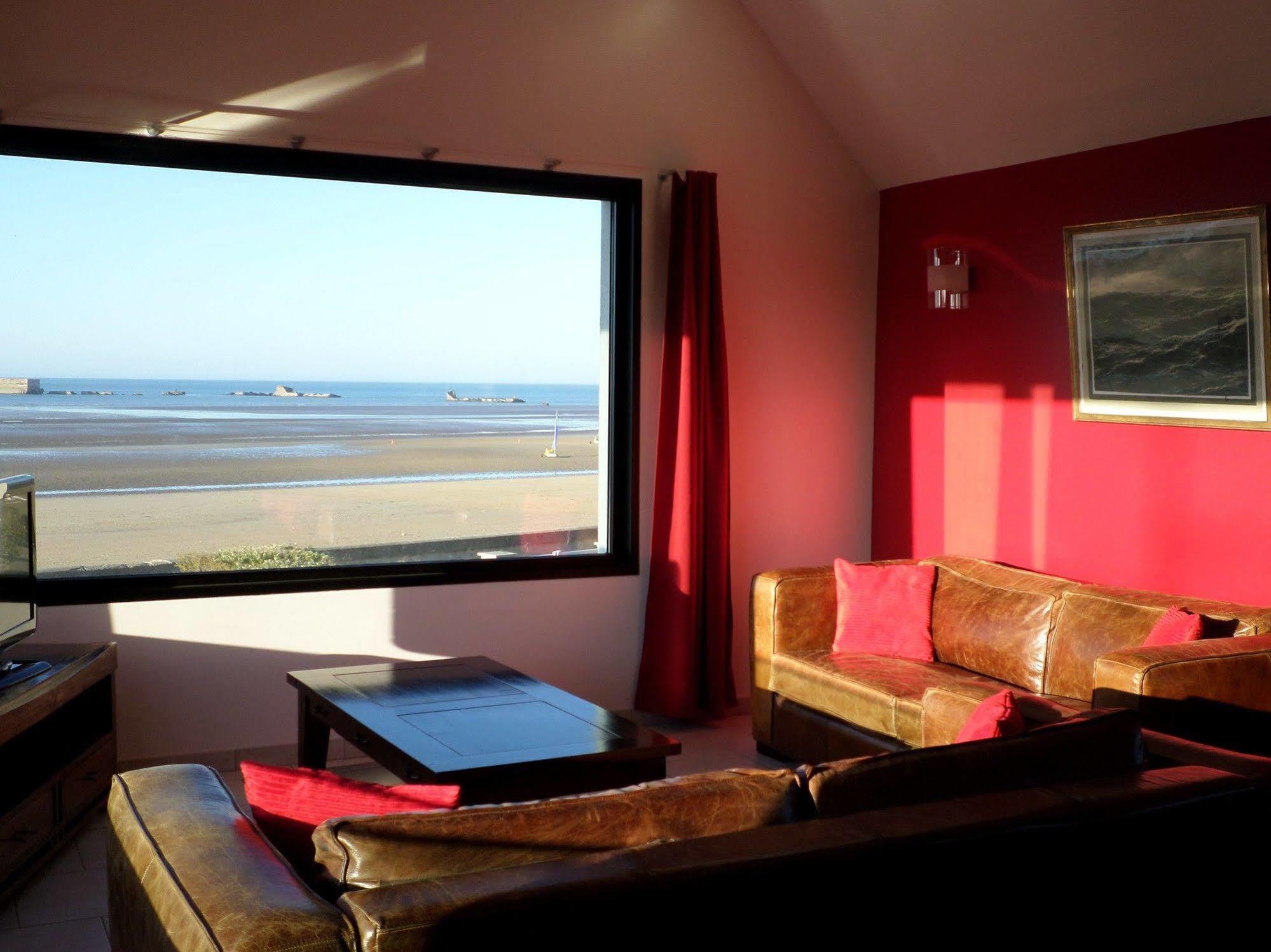 Gites En Normandie En Front De Mer A Asnelles , 3Km D'Arromanches, 10Km De Bayeux ภายนอก รูปภาพ